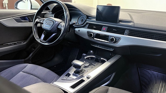 Audi A4 13 of 18