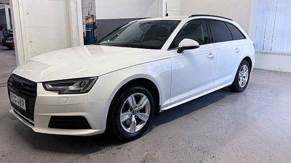 Audi A4 3 of 18