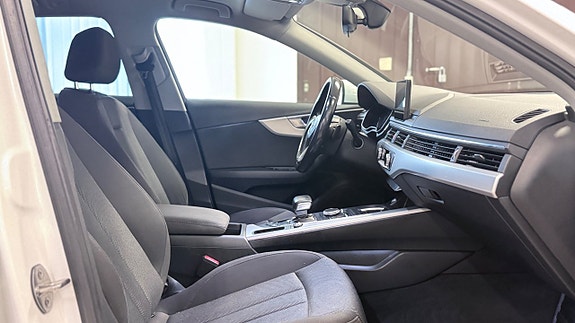 Audi A4 14 of 18