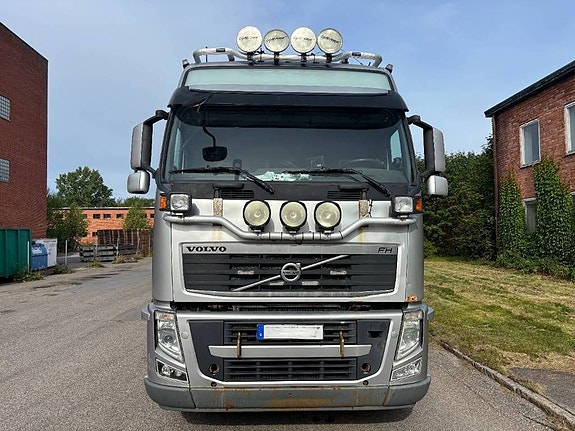 Volvo FH 460 2 of 20