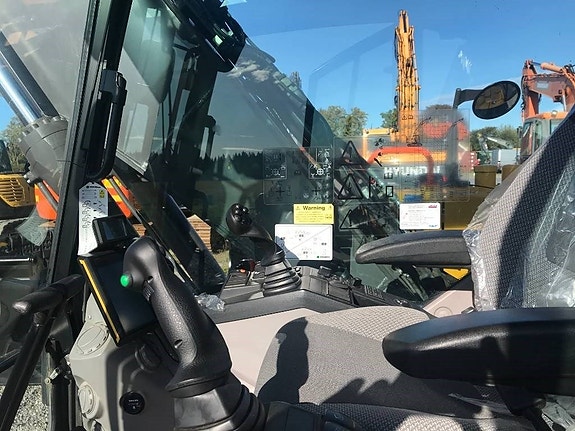 Volvo EC 140 EL 6 of 6