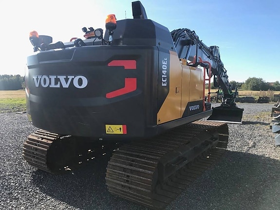 Volvo EC 140 EL 5 of 6