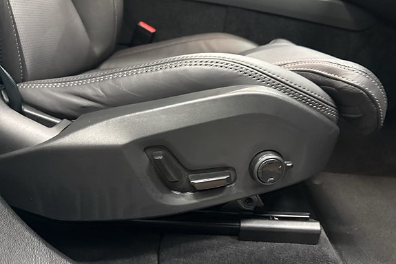 Volvo XC60 19 of 28