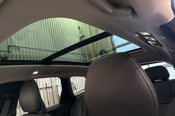 Volvo XC60 25 of 28