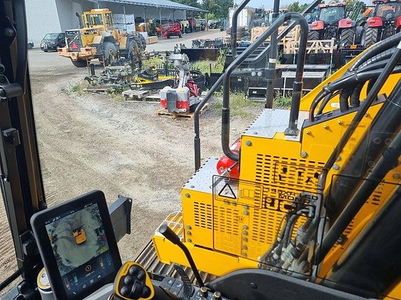 JCB 145XR Stage V 9 of 13