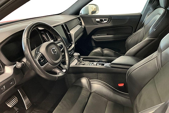 Volvo XC60 10 of 30