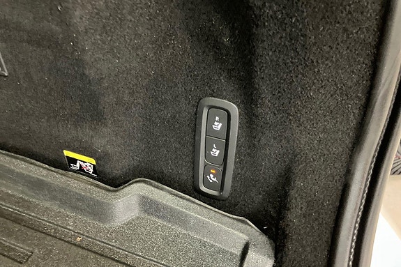 Volvo XC60 22 of 30