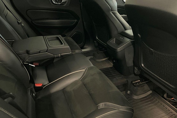 Volvo XC60 11 of 30