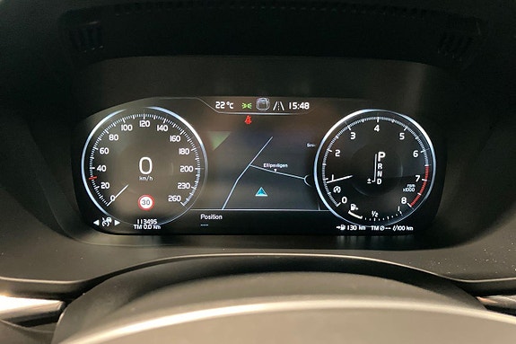 Volvo XC60 15 of 30