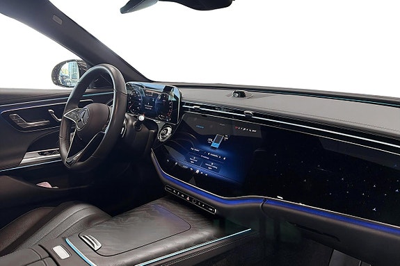 Mercedes-Benz E300 de 11 of 17