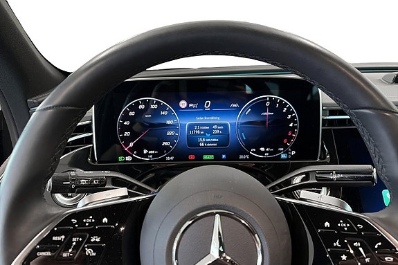 Mercedes-Benz E300 de 6 of 17