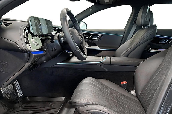 Mercedes-Benz E300 de 8 of 17
