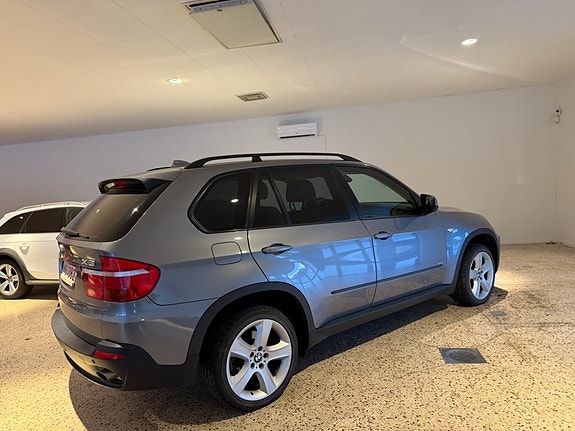 BMW X5 3 of 7