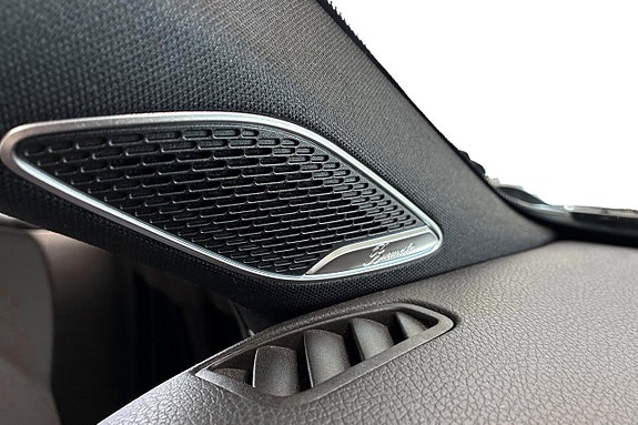 Mercedes-Benz CLA200 16 of 21