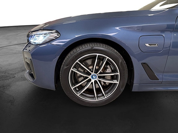 BMW 530e 19 of 20