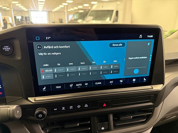 Volkswagen e-Transporter 13 of 19
