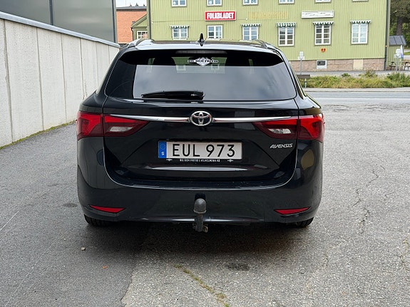 Toyota Avensis 10 of 11