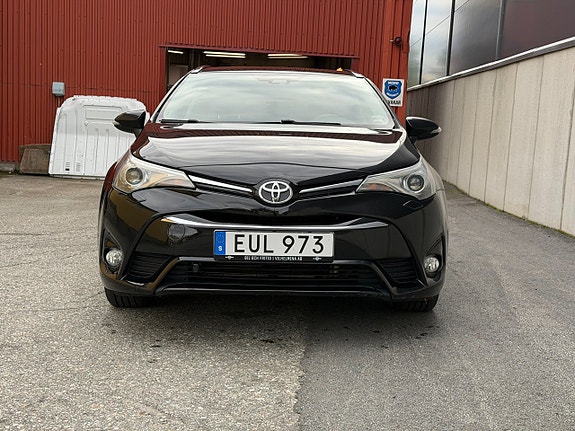 Toyota Avensis 11 of 11