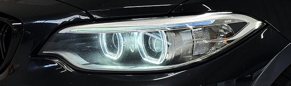 BMW 218d 2 of 22