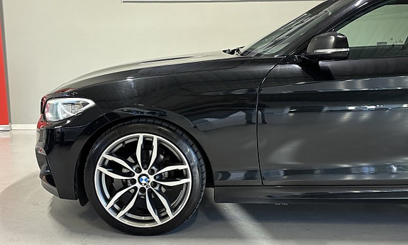 BMW 218d 7 of 22