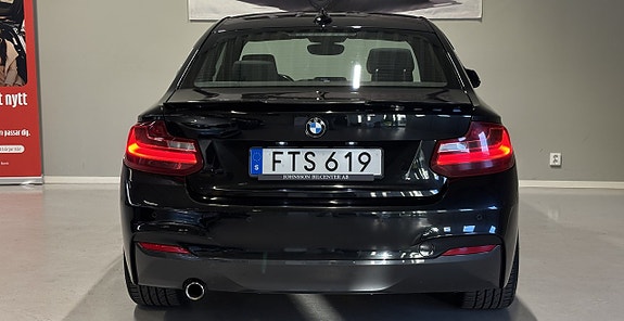 BMW 218d 21 of 22