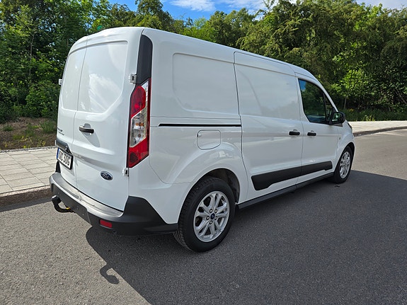 Ford Transit Connect 2 of 5