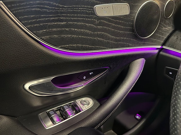 Mercedes-Benz E200 16 of 24