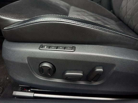 Skoda Superb 7 of 30