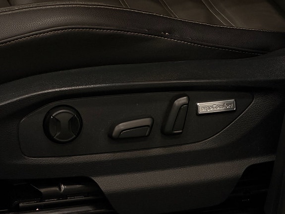 Volkswagen Amarok 24 of 30
