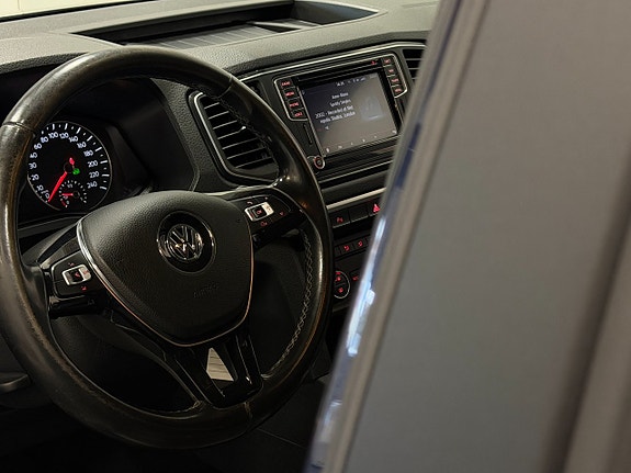 Volkswagen Amarok 23 of 30