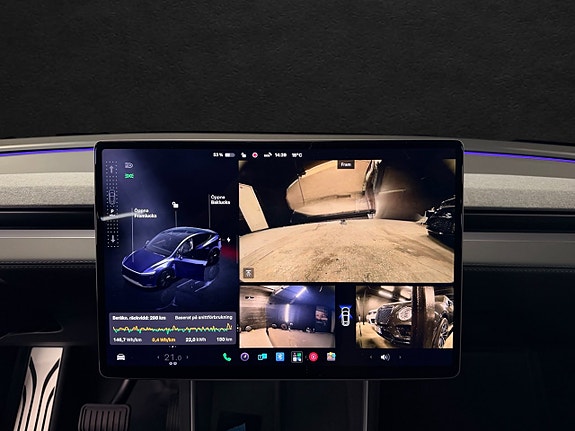 Tesla Model Y 13 of 18