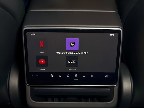 Tesla Model Y 18 of 18