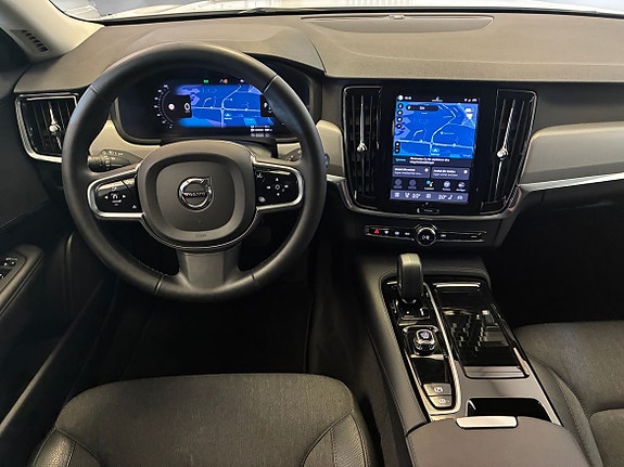 Volvo V90 17 of 23
