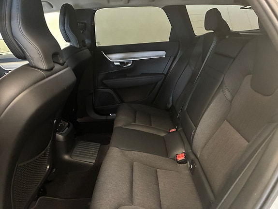 Volvo V90 20 of 23
