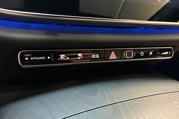 Mercedes-Benz E300 e 25 of 28