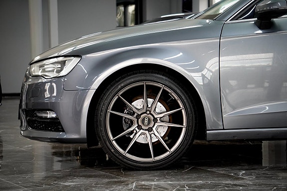 Audi A3 8 of 13
