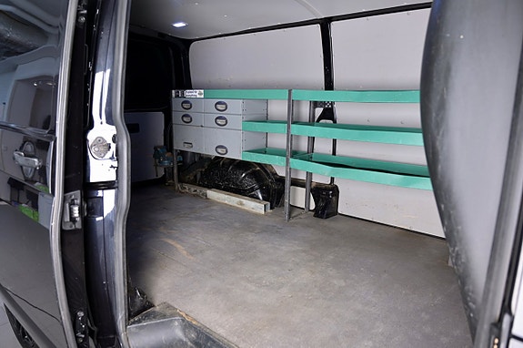 Volkswagen Transporter 8 of 15