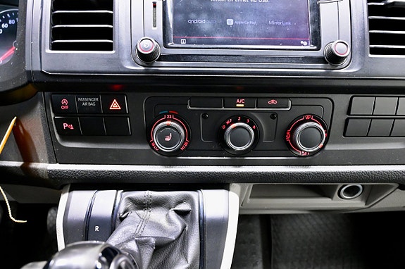 Volkswagen Transporter 12 of 15