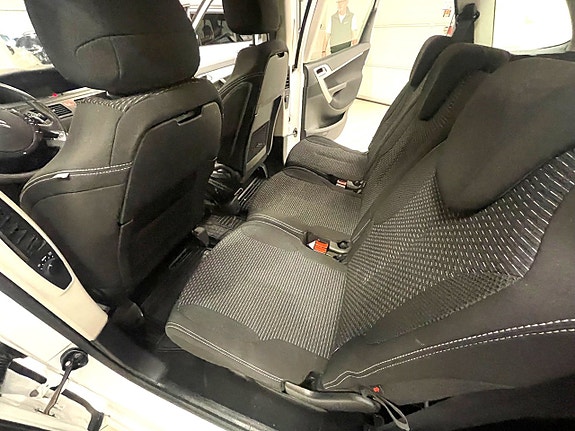 Citroen C4 Picasso 7 of 10