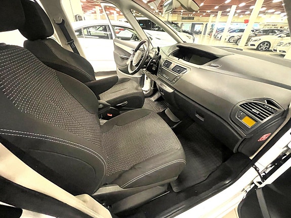 Citroen C4 Picasso 9 of 10