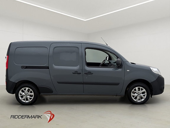 Nissan NV250 2 of 30