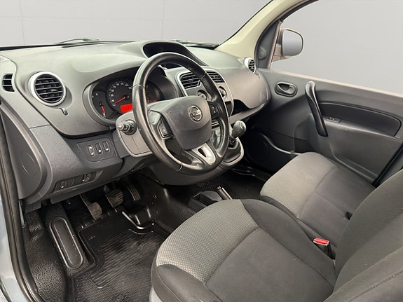 Nissan NV250 13 of 30