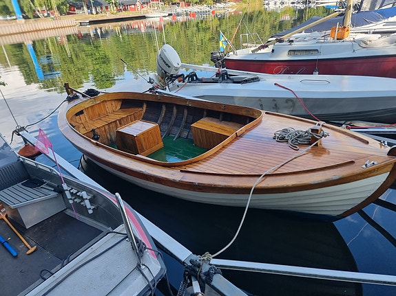 Träsnipa med renoverad motor 18 of 18