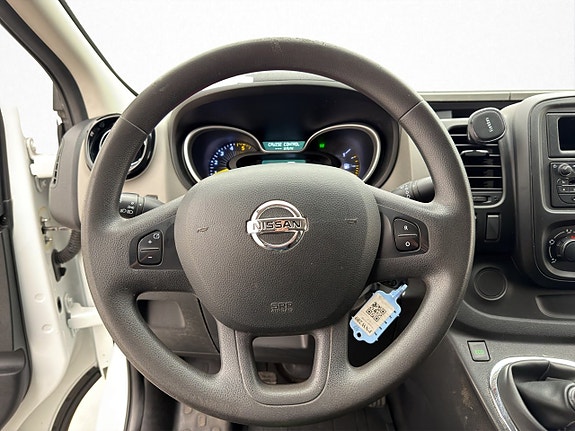 Nissan NV300 18 of 30