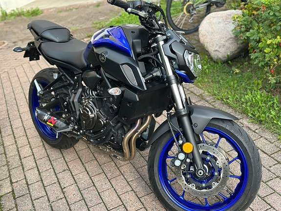Yamaha MT-07 3 of 4