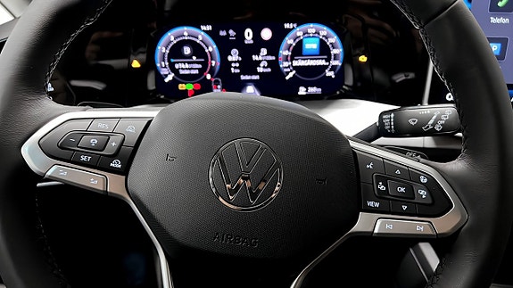 Volkswagen Golf I 16 of 19