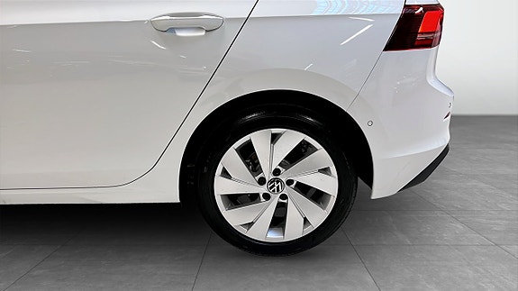 Volkswagen Golf I 6 of 19