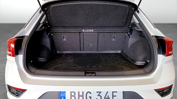 Volkswagen T-Roc 12 of 15