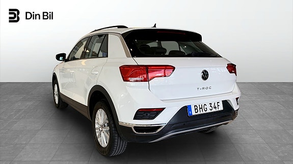 Volkswagen T-Roc 3 of 15