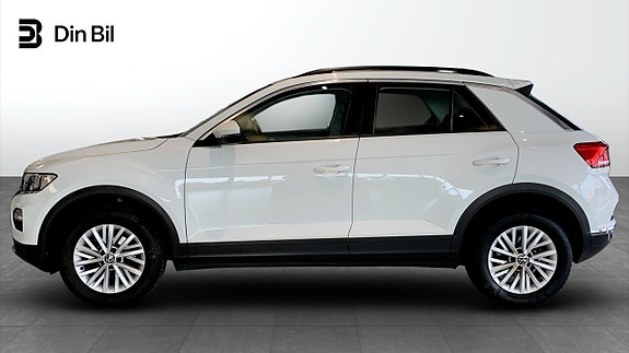 Volkswagen T-Roc 2 of 15